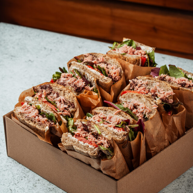 КЕТЪРИНГ ВАРНА САНДВИЧИ ЧАБАТА С РИБА ТОН 1