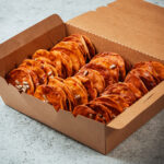 КЕТЪРИНГ ГРИЗИНИ С ПАРМЕЗАН И СЛАДКО ОТ ЛЮТА ЧУШКА 1