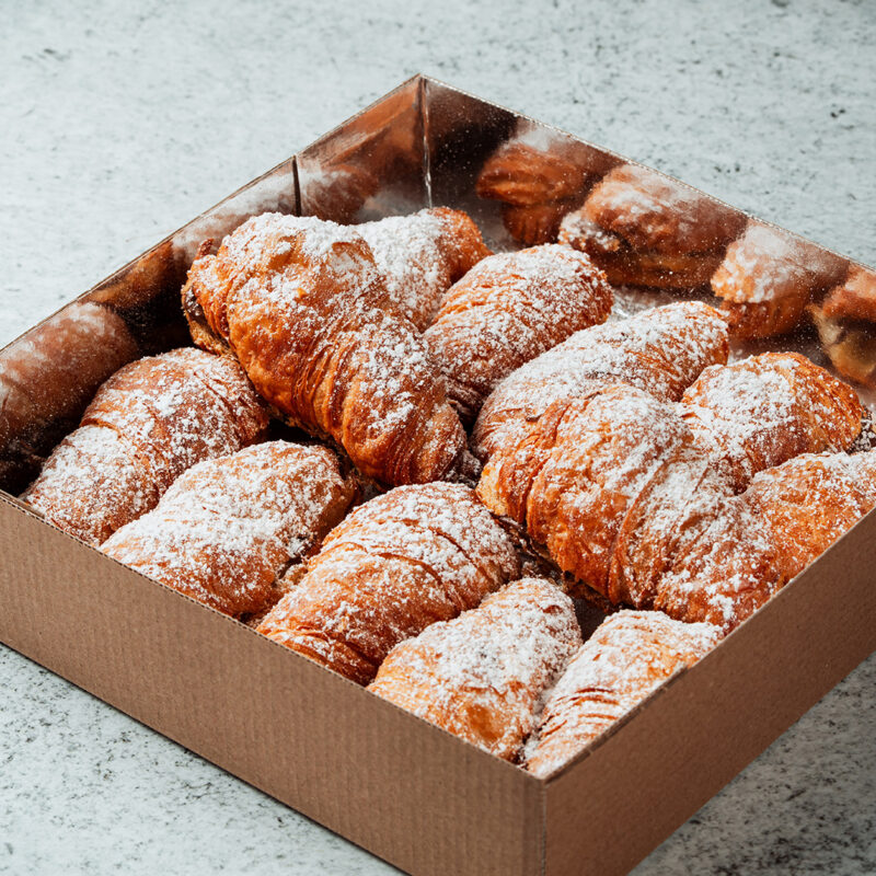 КЕТЪРИНГ ФРЕНСКИ МИНИ КРОАСАНИ С ШОКОЛАД 1