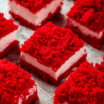 БОКС ПЕТИФУРИ ЧЕРВЕНО КАДИФЕ